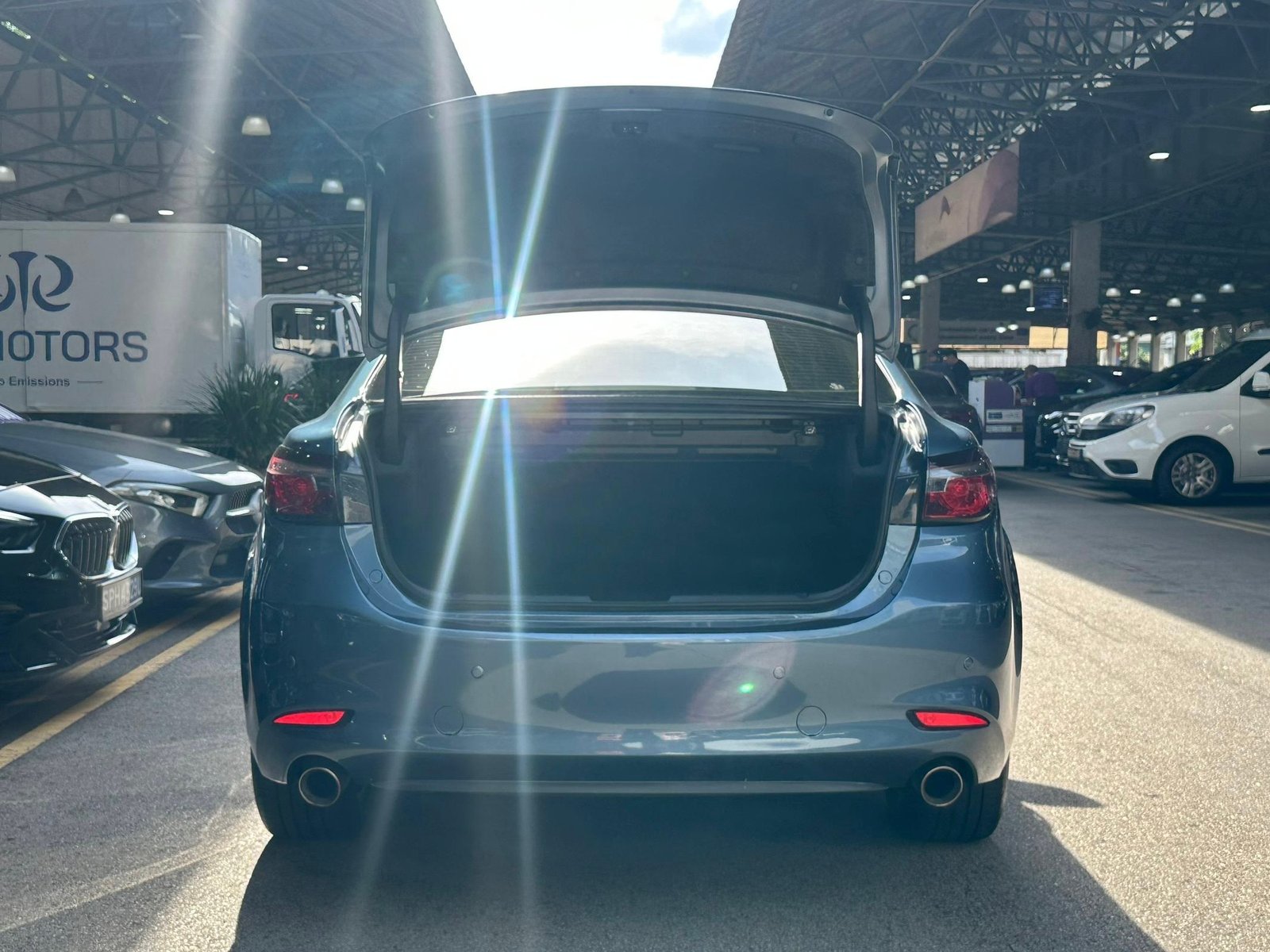 Mazda 6 Sedan 2.0 Standard photo 9